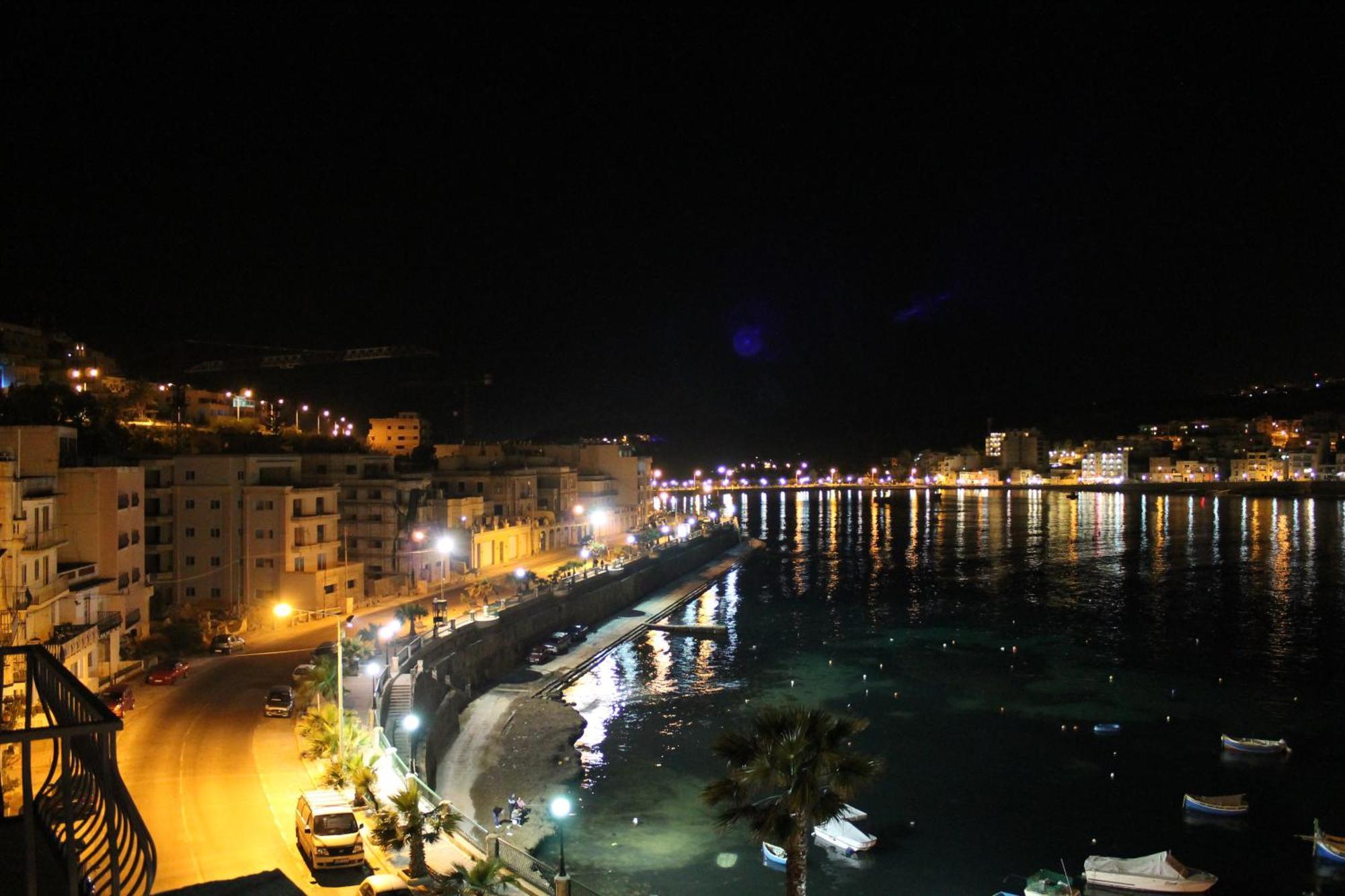 Harbour Lights Seafront 2 Bedroom Apartments With Panoramic Sea Views - By Getawaysmalta Сейнт Полс Бей Екстериор снимка