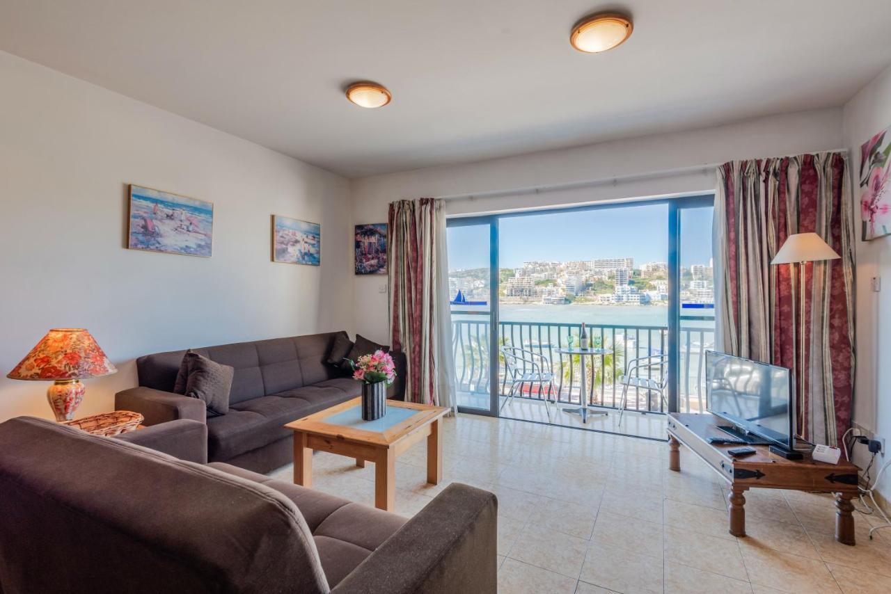 Harbour Lights Seafront 2 Bedroom Apartments With Panoramic Sea Views - By Getawaysmalta Сейнт Полс Бей Екстериор снимка