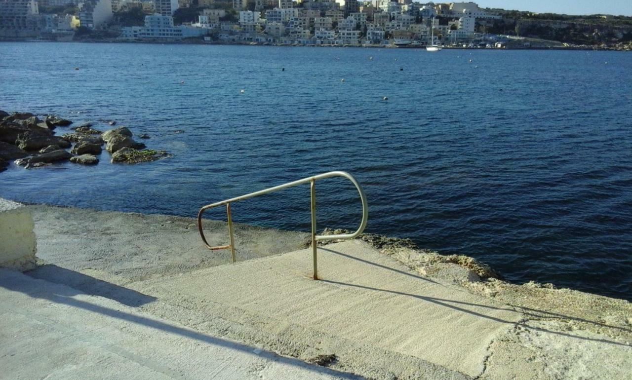 Harbour Lights Seafront 2 Bedroom Apartments With Panoramic Sea Views - By Getawaysmalta Сейнт Полс Бей Екстериор снимка